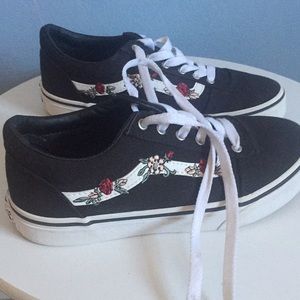 Vans, lightly used. Slight staining on white rim.